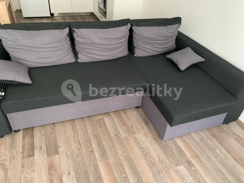 Studio flat to rent, 35 m², Zvěřinova, Prague, Prague Studio flat to rent, 35 m², Zvěřinova, Prague, Prague