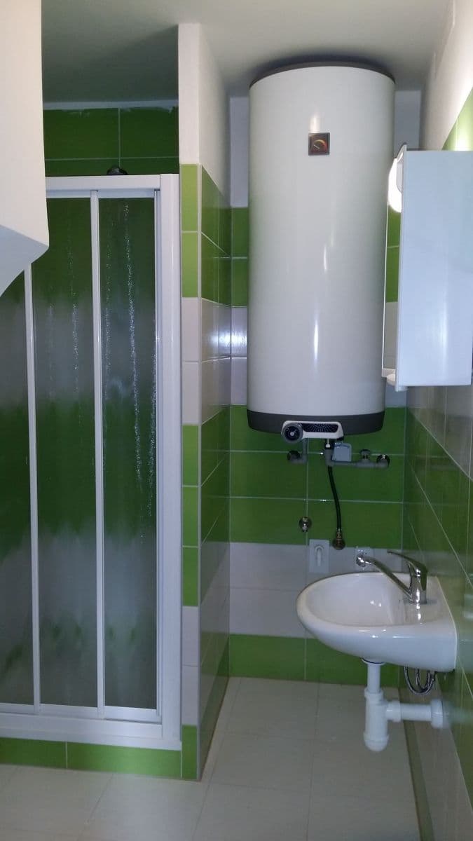 2 bedroom with open-plan kitchen flat to rent, 50 m², Roudničská, Hradec Králové, Královéhradecký Region 2 bedroom with open-plan kitchen flat to rent, 50 m², Roudničská, Hradec Králové, Královéhradecký Region