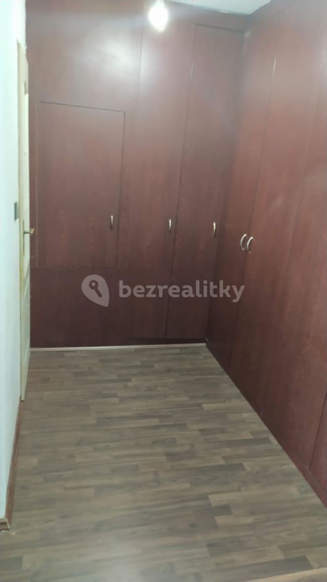 3 bedroom flat to rent, 69 m², Steinerova, Prague, Prague 3 bedroom flat to rent, 69 m², Steinerova, Prague, Prague