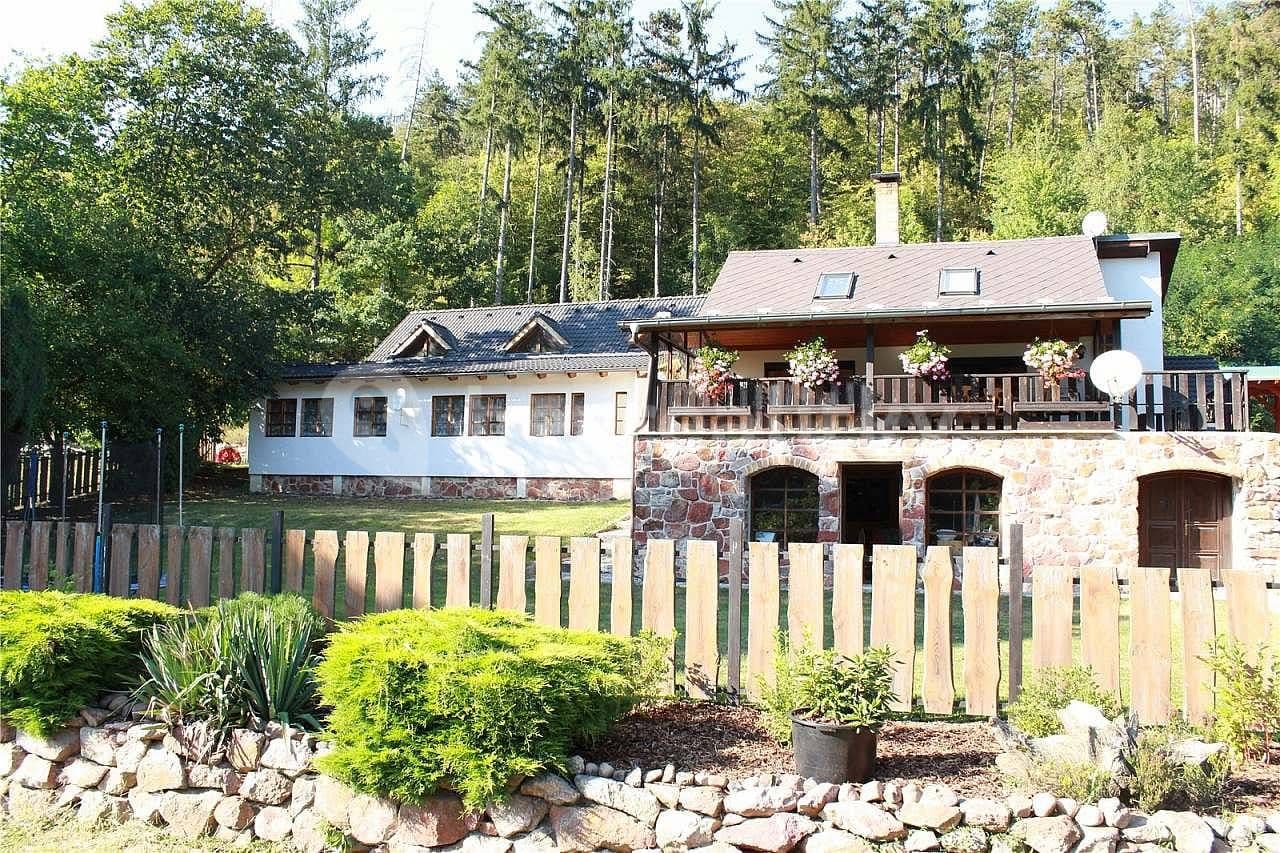 recreational property to rent, 0 m², Račice, Středočeský Region recreational property to rent, 0 m², Račice, Středočeský Region