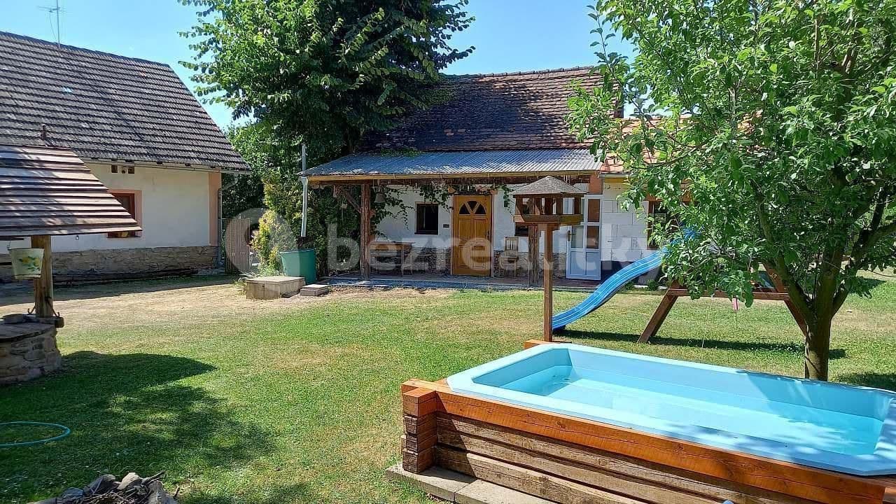 recreational property to rent, 0 m², Petrovice, Středočeský Region recreational property to rent, 0 m², Petrovice, Středočeský Region