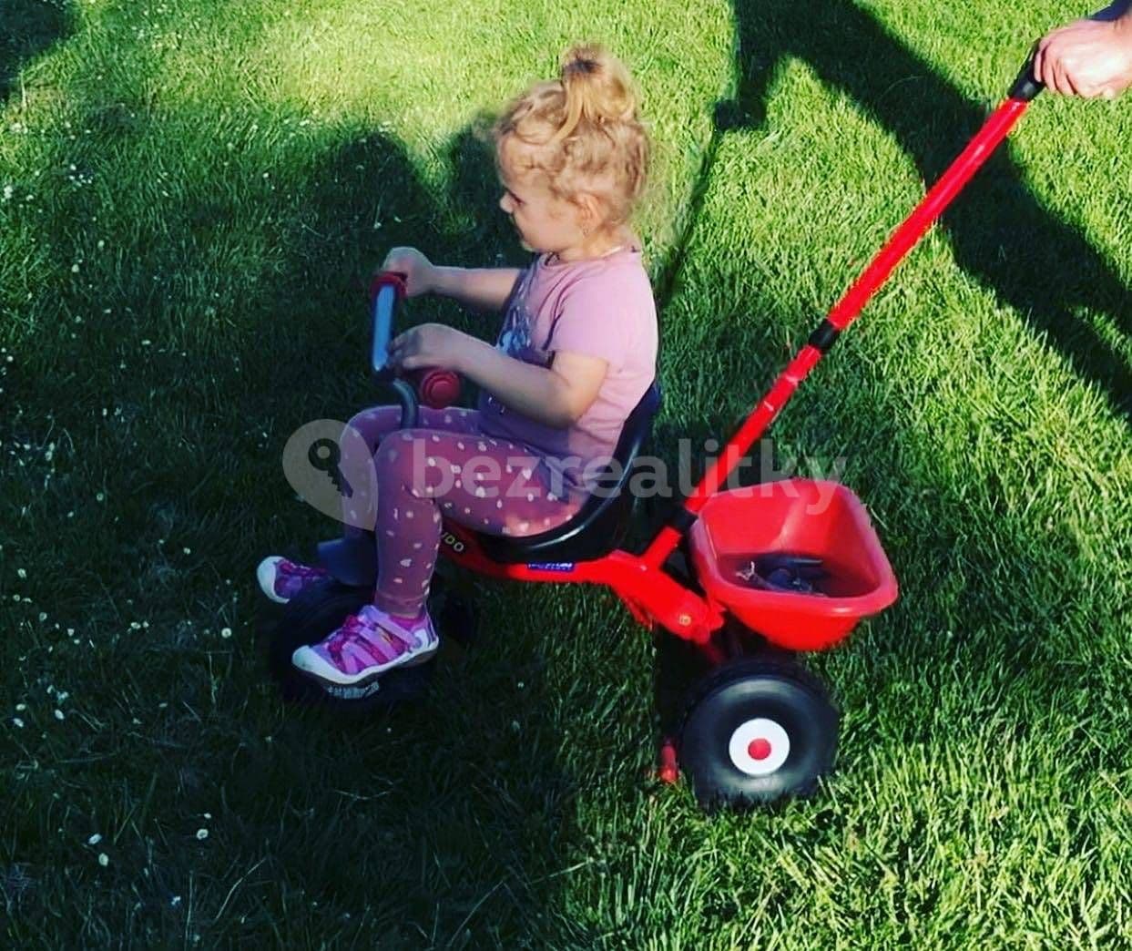 recreational property to rent, 0 m², Újezdec, Jihočeský Region recreational property to rent, 0 m², Újezdec, Jihočeský Region