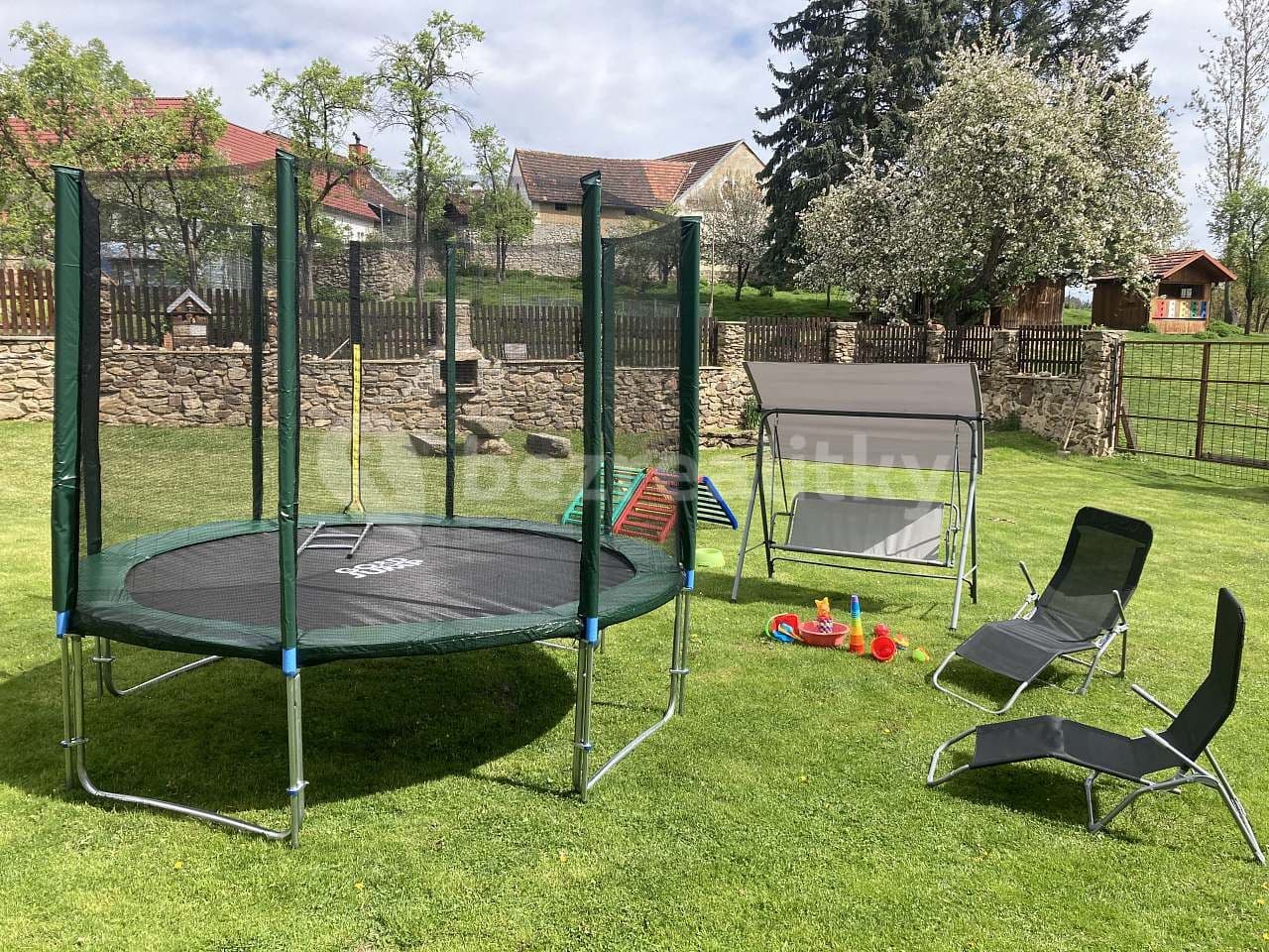 recreational property to rent, 0 m², Újezdec, Jihočeský Region recreational property to rent, 0 m², Újezdec, Jihočeský Region