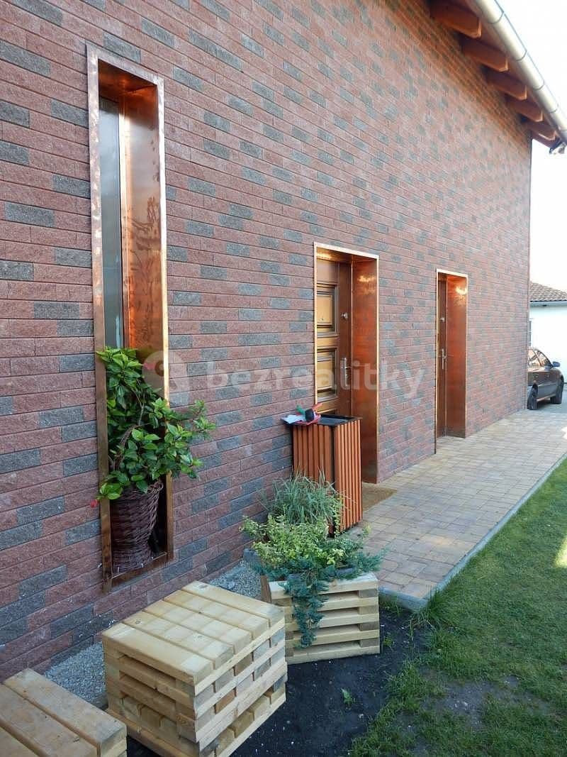 recreational property to rent, 0 m², Opolany, Středočeský Region recreational property to rent, 0 m², Opolany, Středočeský Region