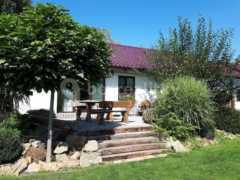 recreational property to rent, 0 m², Úžice, Středočeský Region recreational property to rent, 0 m², Úžice, Středočeský Region