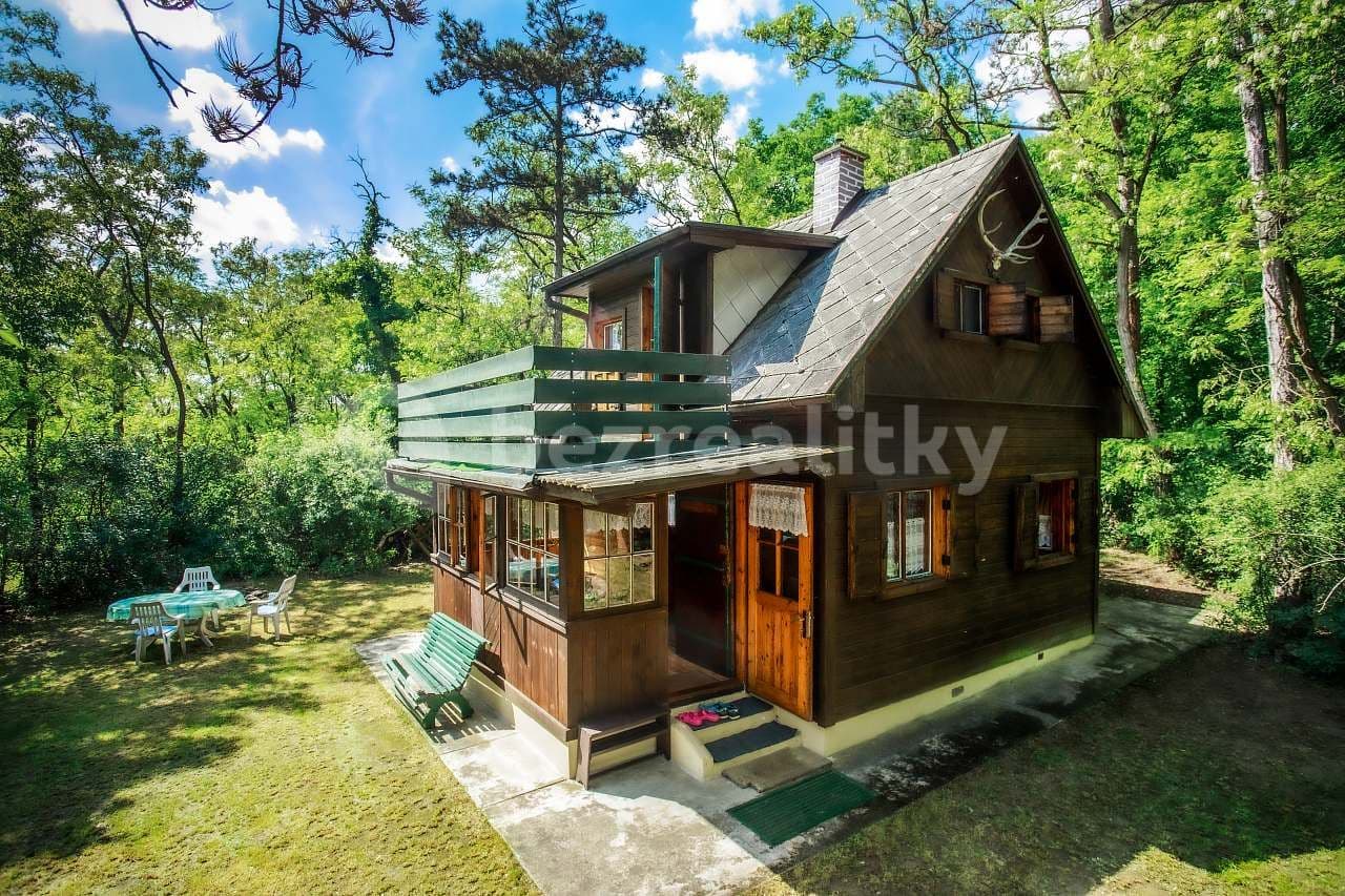 recreational property to rent, 0 m², Petrov, Středočeský Region recreational property to rent, 0 m², Petrov, Středočeský Region