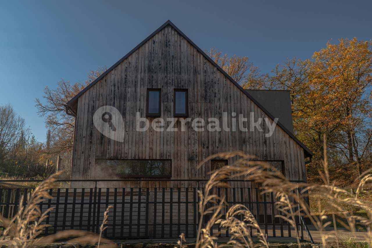 recreational property to rent, 0 m², Lešany, Středočeský Region recreational property to rent, 0 m², Lešany, Středočeský Region