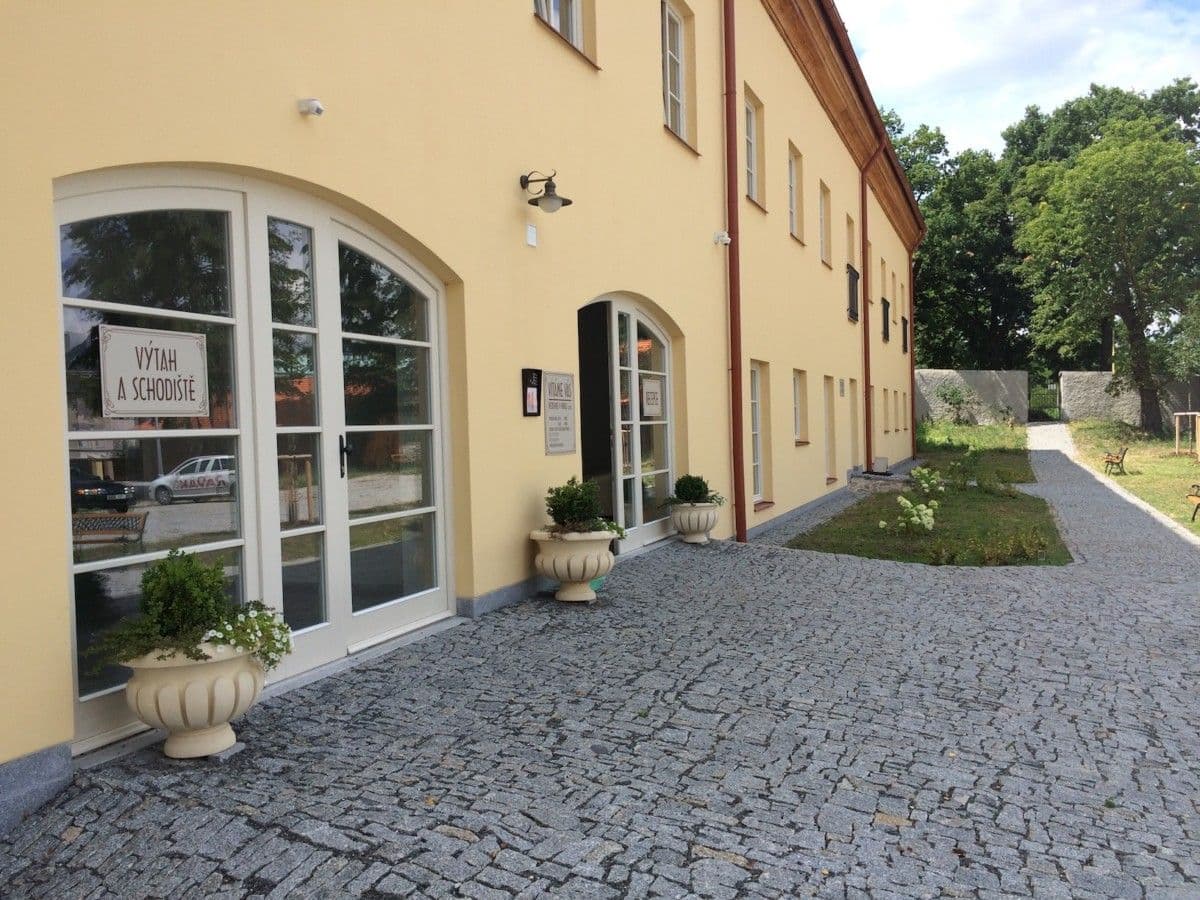 Studio flat to rent, 30 m², U Pivovaru, Dobříš, Středočeský Region Studio flat to rent, 30 m², U Pivovaru, Dobříš, Středočeský Region