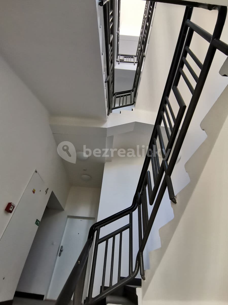 Small studio flat to rent, 20 m², náměstí Dr. Václava Holého, Prague, Prague Small studio flat to rent, 20 m², náměstí Dr. Václava Holého, Prague, Prague