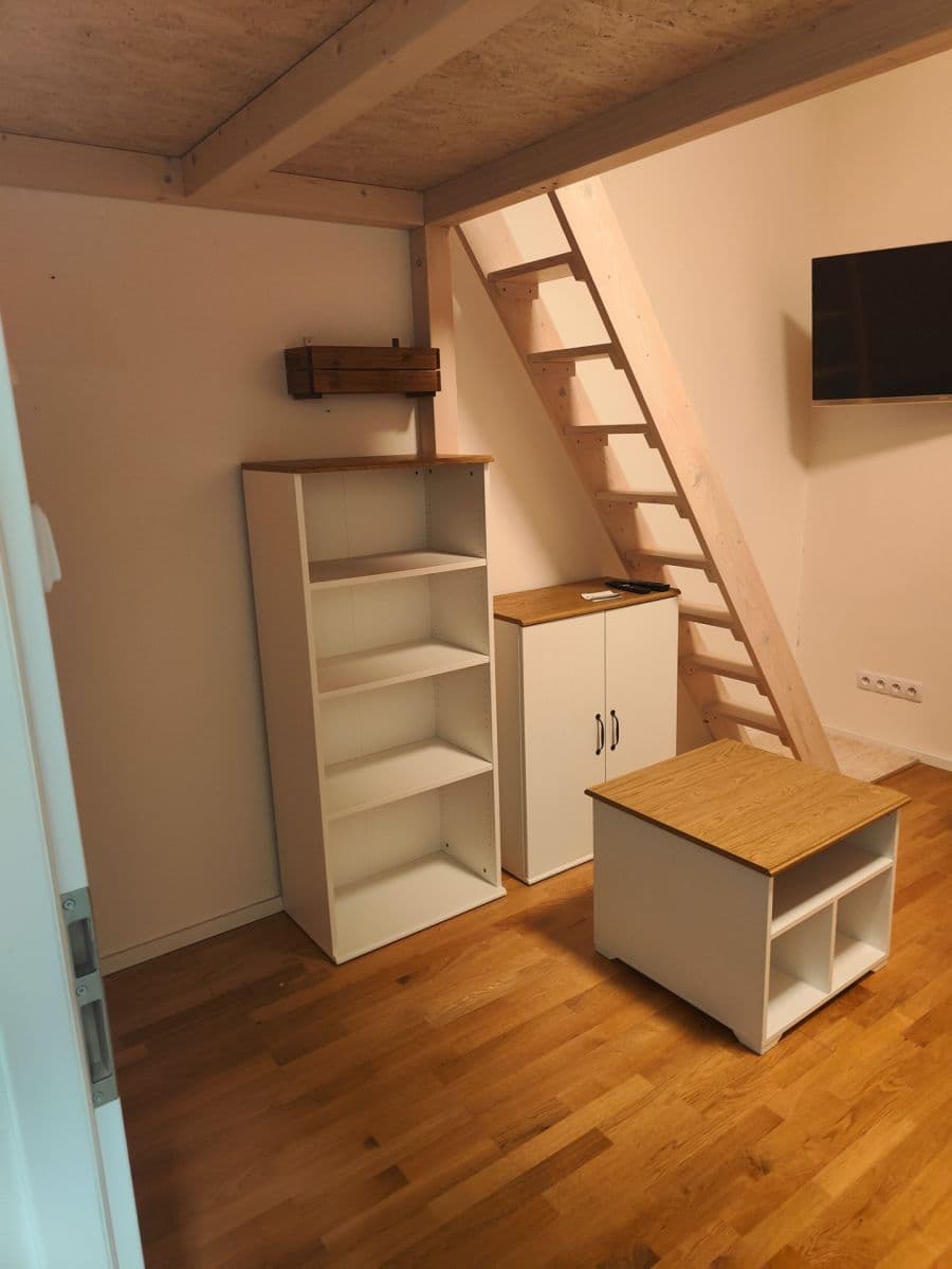 Small studio flat to rent, 20 m², náměstí Dr. Václava Holého, Prague, Prague Small studio flat to rent, 20 m², náměstí Dr. Václava Holého, Prague, Prague