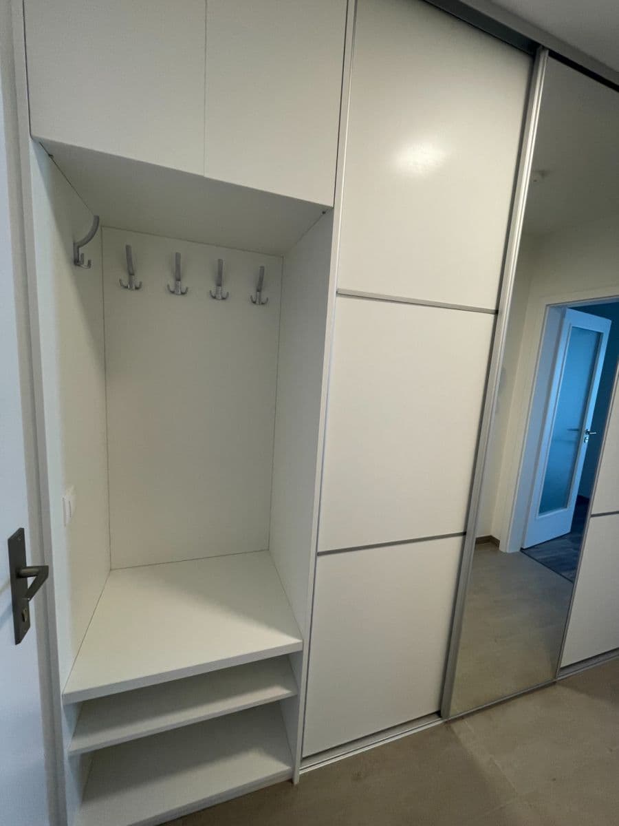 Studio flat to rent, 39 m², Zvěřinova, Prague, Prague Studio flat to rent, 39 m², Zvěřinova, Prague, Prague