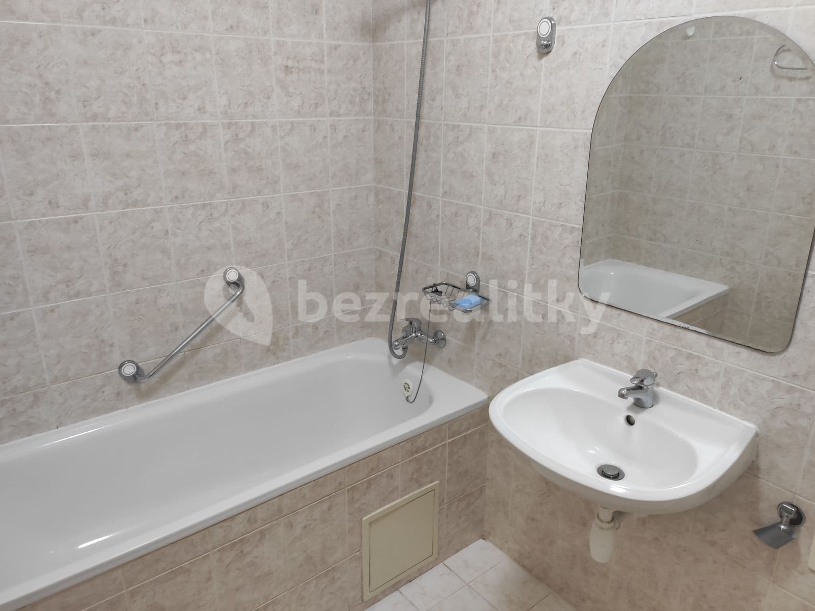 1 bedroom with open-plan kitchen flat to rent, 57 m², Bratří Dohalských, Prague, Prague 1 bedroom with open-plan kitchen flat to rent, 57 m², Bratří Dohalských, Prague, Prague