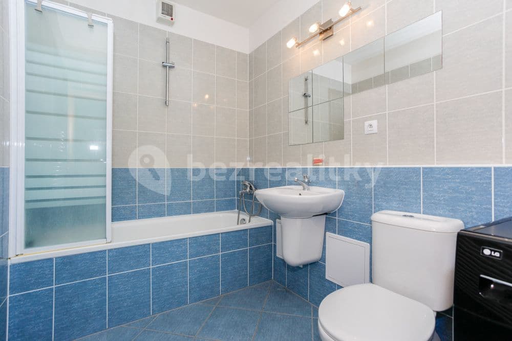 Studio flat to rent, 45 m², Pod Harfou, Prague, Prague Studio flat to rent, 45 m², Pod Harfou, Prague, Prague