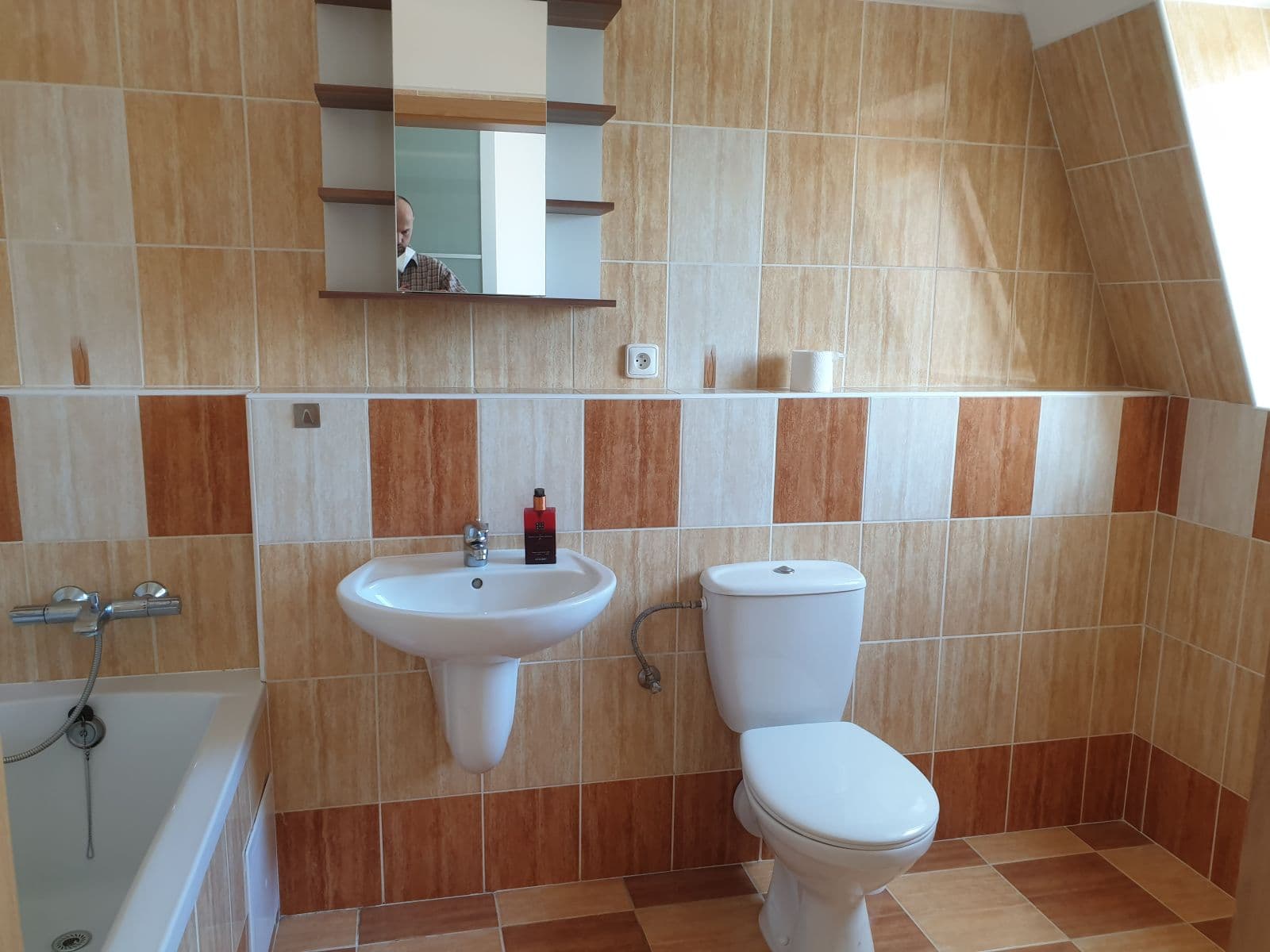 3 bedroom with open-plan kitchen flat to rent, 120 m², Krnovská, Opava, Moravskoslezský Region 3 bedroom with open-plan kitchen flat to rent, 120 m², Krnovská, Opava, Moravskoslezský Region
