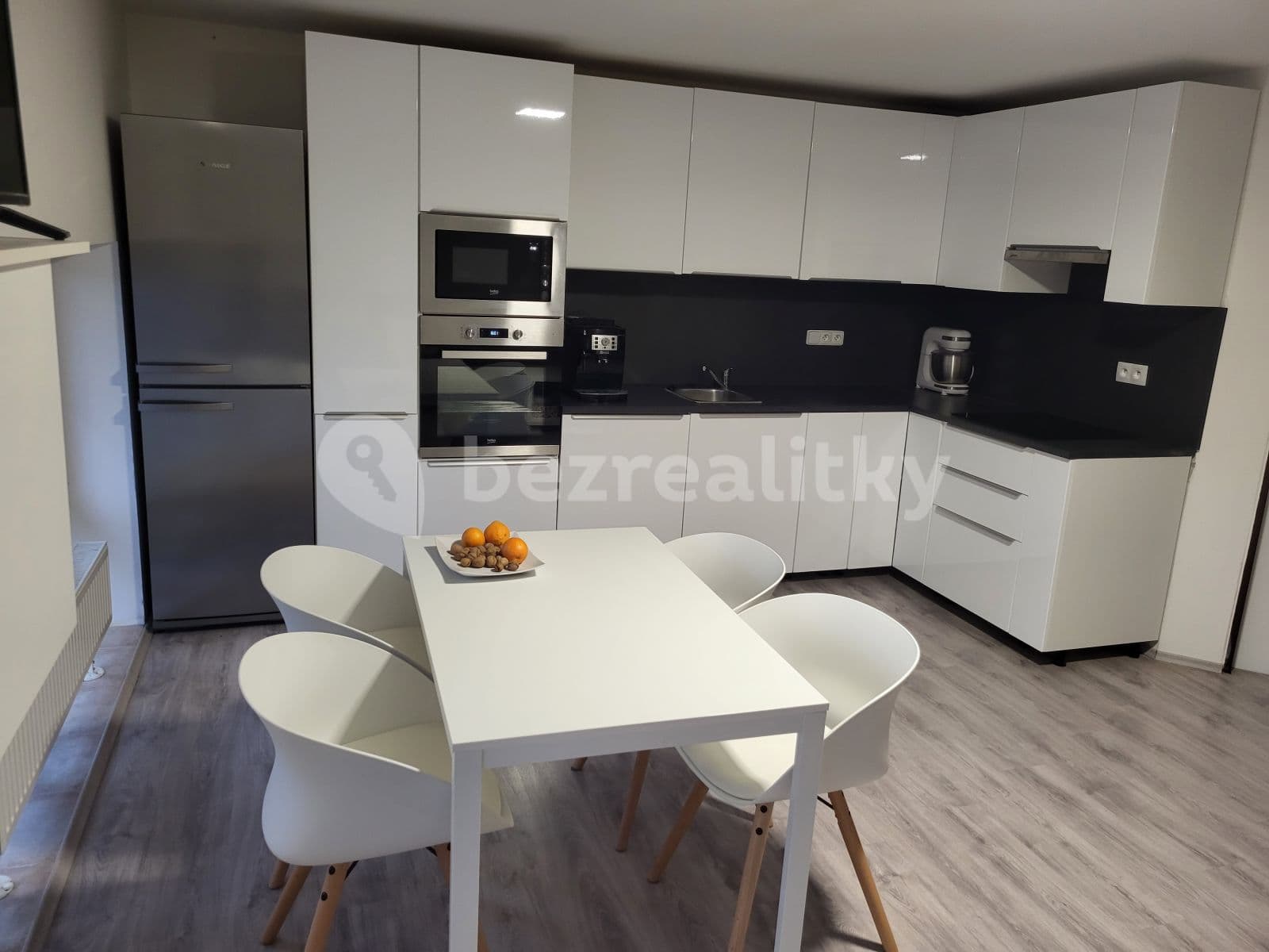 1 bedroom with open-plan kitchen flat to rent, 55 m², Prague, Prague 1 bedroom with open-plan kitchen flat to rent, 55 m², Prague, Prague