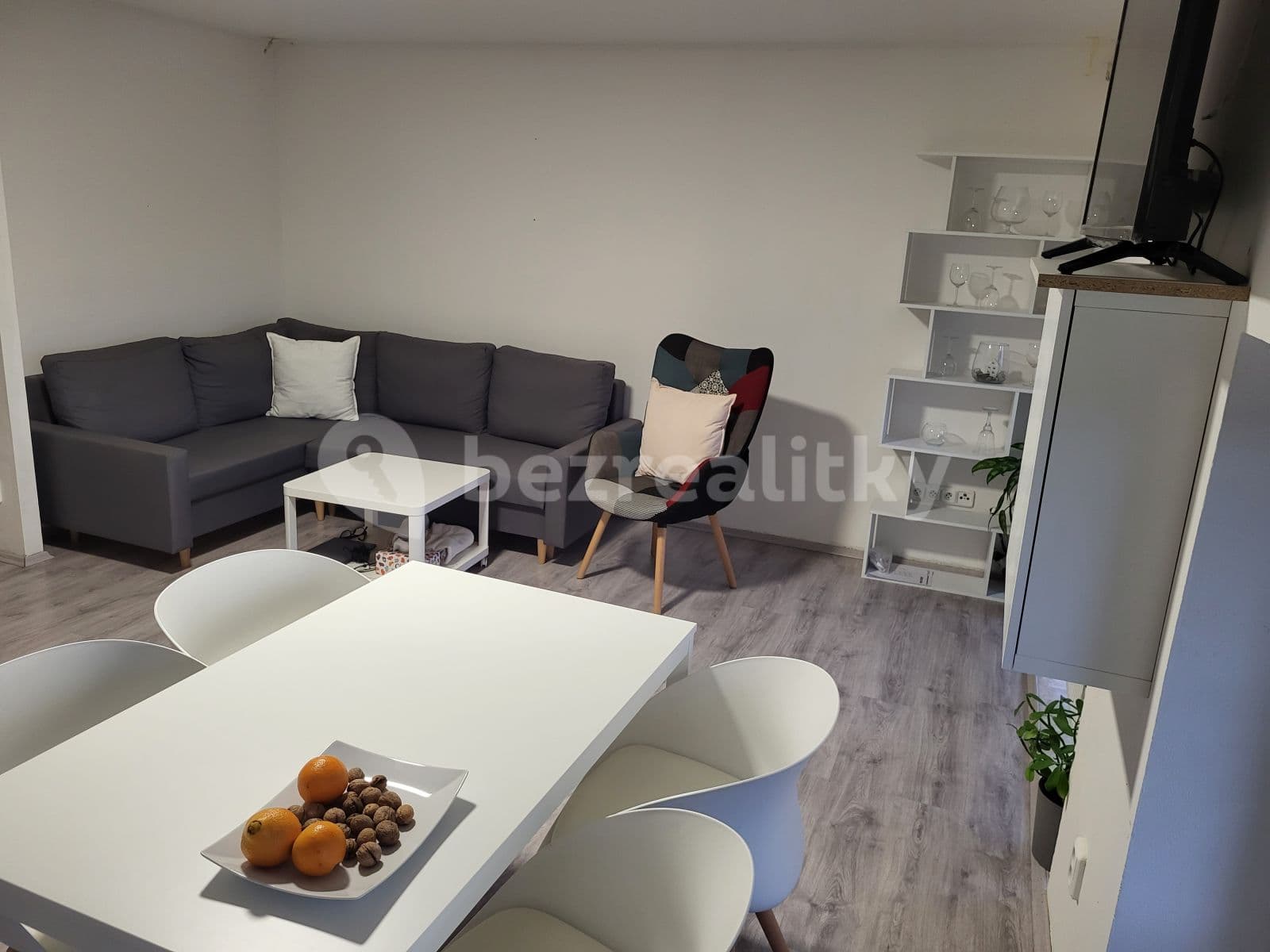 1 bedroom with open-plan kitchen flat to rent, 55 m², Prague, Prague 1 bedroom with open-plan kitchen flat to rent, 55 m², Prague, Prague