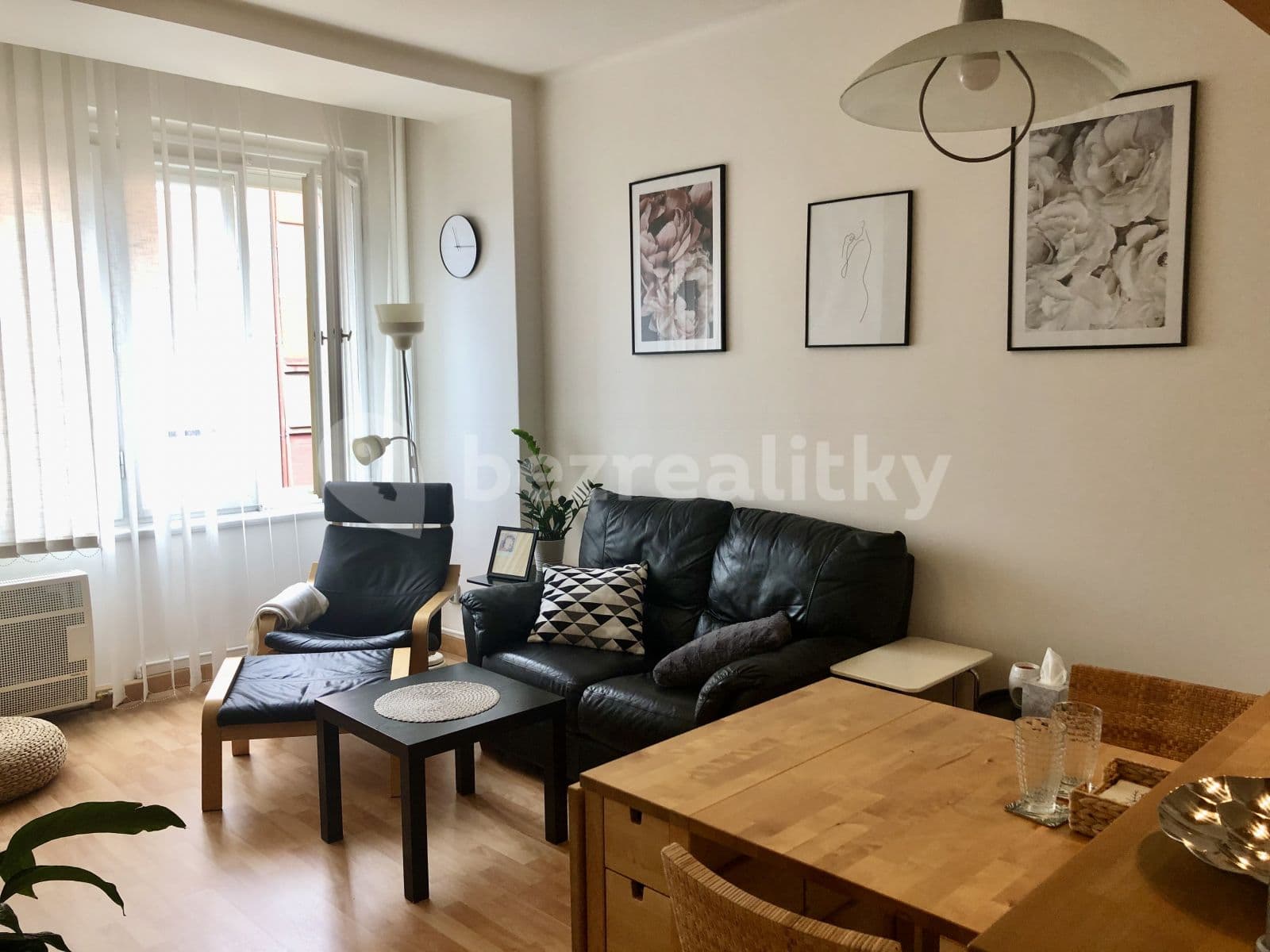 1 bedroom with open-plan kitchen flat to rent, 53 m², Čajkovského, Prague, Prague 1 bedroom with open-plan kitchen flat to rent, 53 m², Čajkovského, Prague, Prague