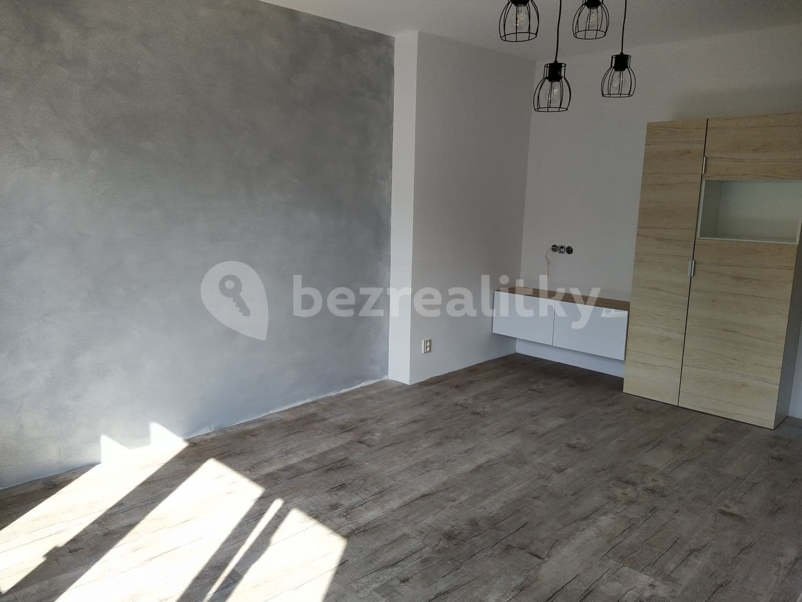 1 bedroom with open-plan kitchen flat to rent, 39 m², Úvoz, Brno, Jihomoravský Region 1 bedroom with open-plan kitchen flat to rent, 39 m², Úvoz, Brno, Jihomoravský Region