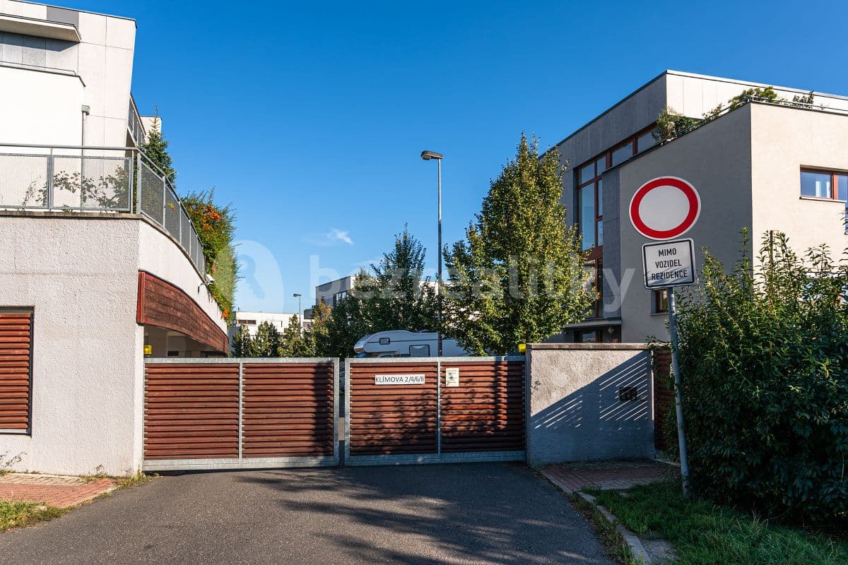 1 bedroom with open-plan kitchen flat to rent, 62 m², Klímova, Prague, Prague 1 bedroom with open-plan kitchen flat to rent, 62 m², Klímova, Prague, Prague