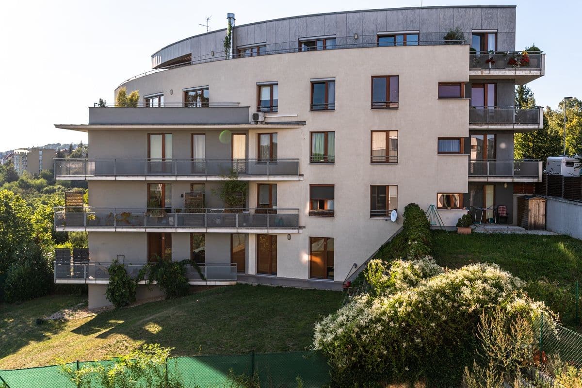 1 bedroom with open-plan kitchen flat to rent, 62 m², Klímova, Prague, Prague 1 bedroom with open-plan kitchen flat to rent, 62 m², Klímova, Prague, Prague