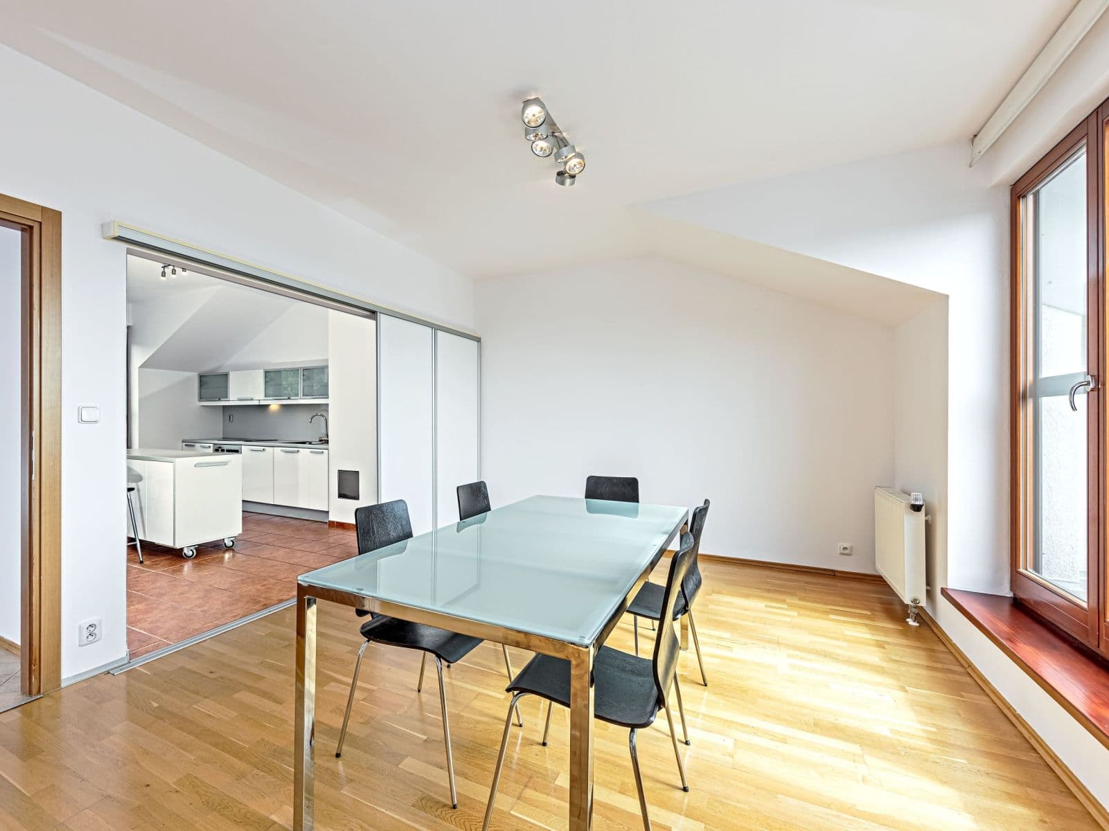 5 bedroom flat to rent, 130 m², Paťanka, Prague, Prague 5 bedroom flat to rent, 130 m², Paťanka, Prague, Prague