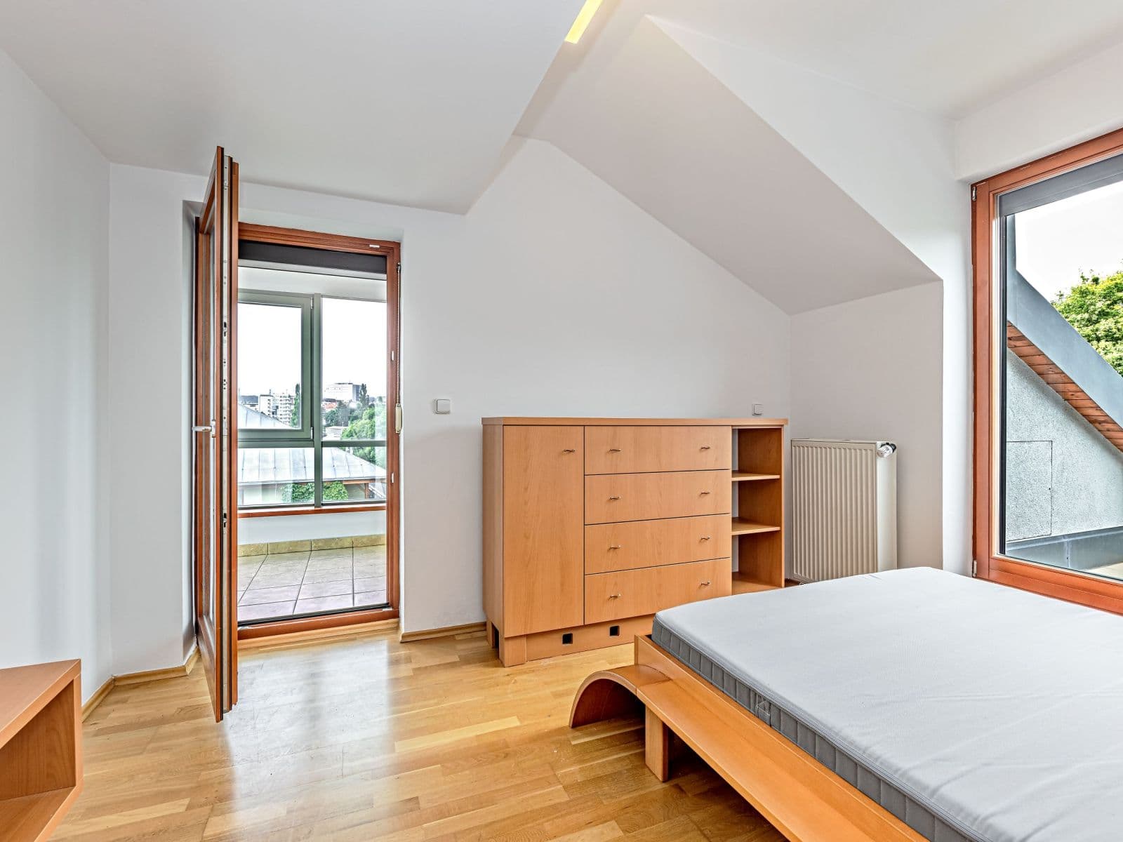 5 bedroom flat to rent, 130 m², Paťanka, Prague, Prague 5 bedroom flat to rent, 130 m², Paťanka, Prague, Prague