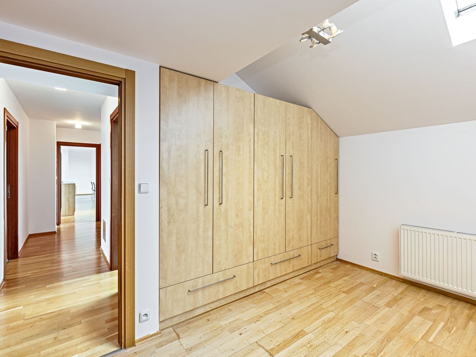 5 bedroom flat to rent, 130 m², Paťanka, Prague, Prague 5 bedroom flat to rent, 130 m², Paťanka, Prague, Prague