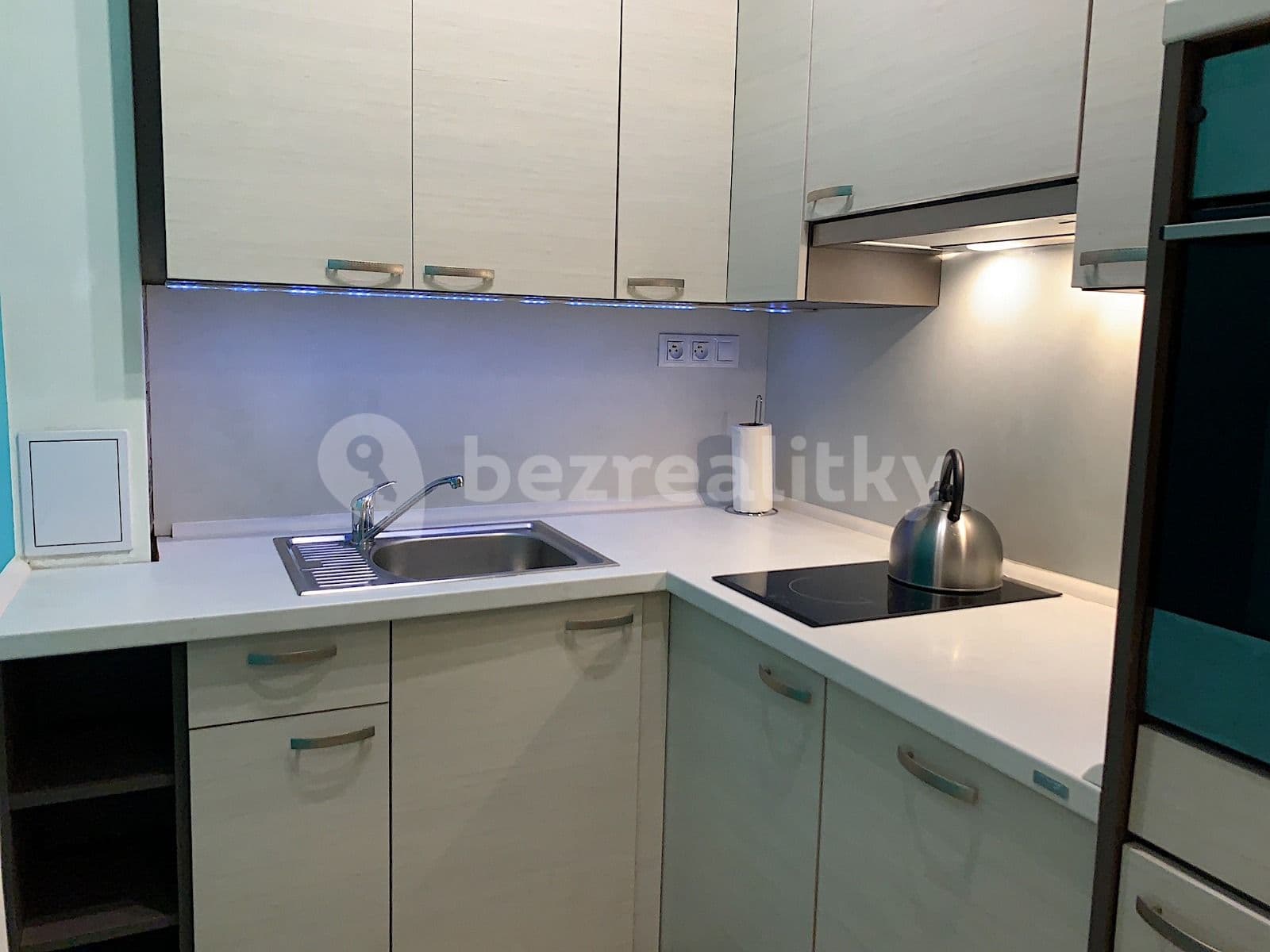 2 bedroom flat to rent, 52 m², Vosmíkových, Prague, Prague 2 bedroom flat to rent, 52 m², Vosmíkových, Prague, Prague