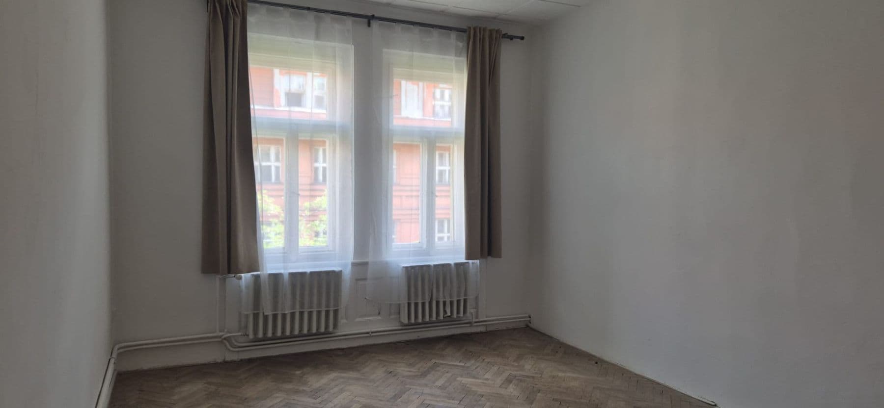 3 bedroom flat to rent, 98 m², Slavíkova, Prague, Prague 3 bedroom flat to rent, 98 m², Slavíkova, Prague, Prague