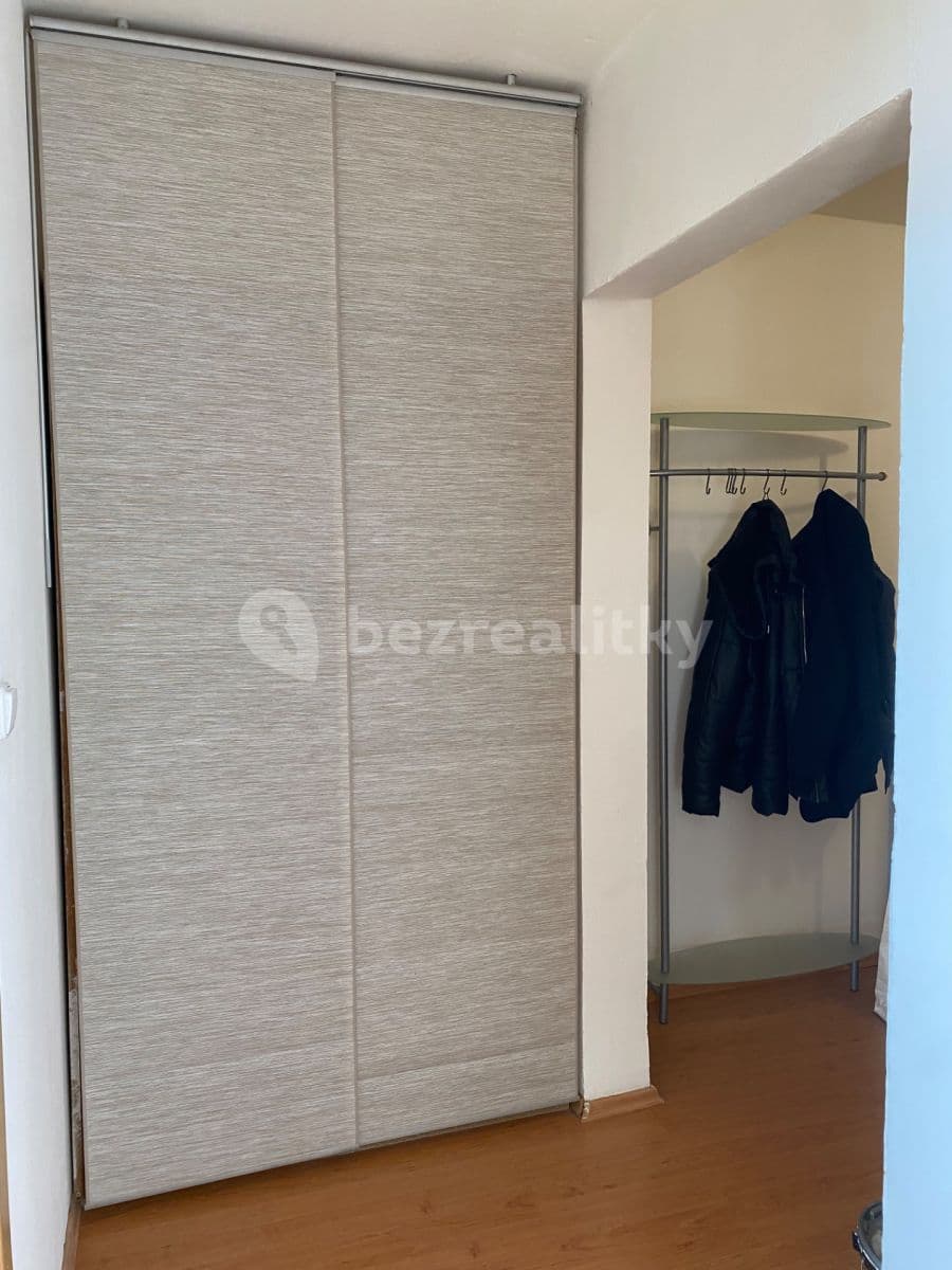 1 bedroom with open-plan kitchen flat to rent, 41 m², Daškova, Prague, Prague 1 bedroom with open-plan kitchen flat to rent, 41 m², Daškova, Prague, Prague