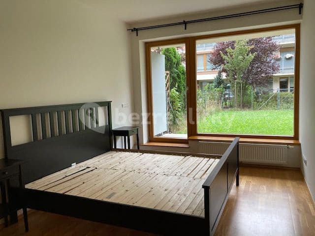 1 bedroom with open-plan kitchen flat to rent, 52 m², Brzorádových, Prague, Prague 1 bedroom with open-plan kitchen flat to rent, 52 m², Brzorádových, Prague, Prague