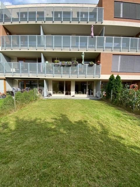 1 bedroom with open-plan kitchen flat to rent, 52 m², Brzorádových, Prague, Prague 1 bedroom with open-plan kitchen flat to rent, 52 m², Brzorádových, Prague, Prague