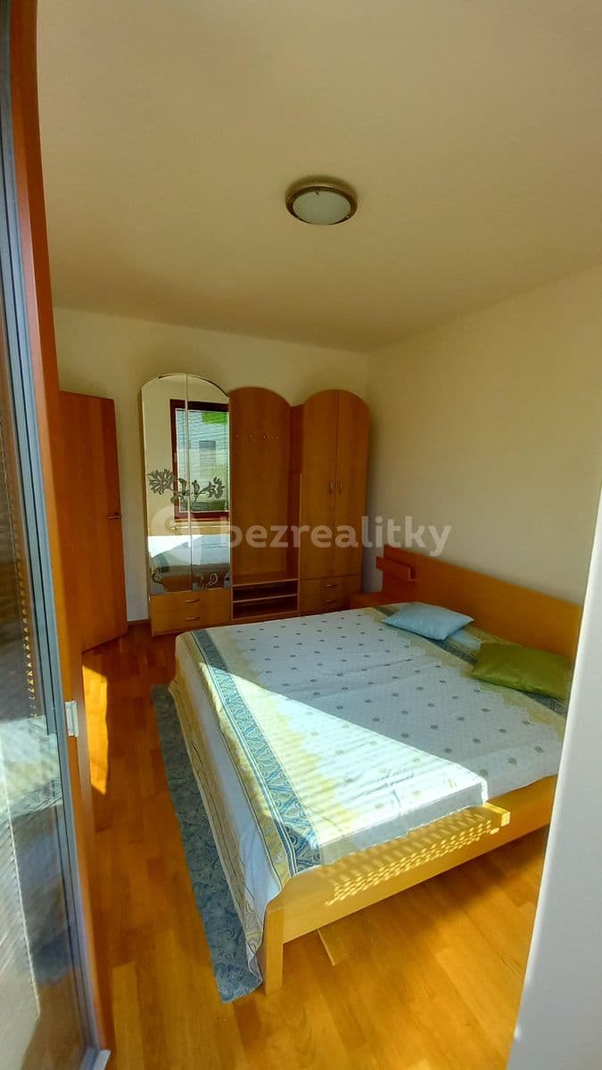 1 bedroom with open-plan kitchen flat to rent, 42 m², U Hranic, Prague, Prague 1 bedroom with open-plan kitchen flat to rent, 42 m², U Hranic, Prague, Prague