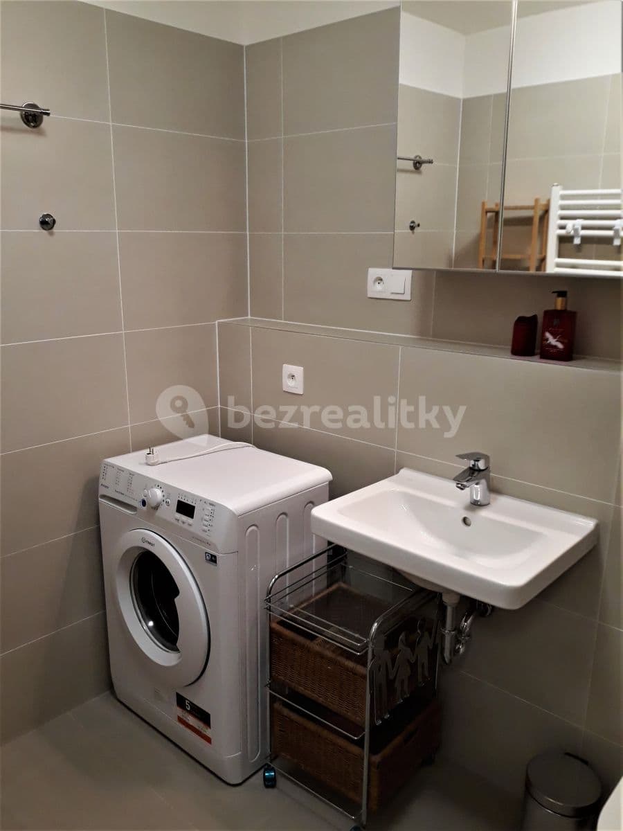 Studio flat to rent, 33 m², Miroslava Hajna, Prague, Prague Studio flat to rent, 33 m², Miroslava Hajna, Prague, Prague