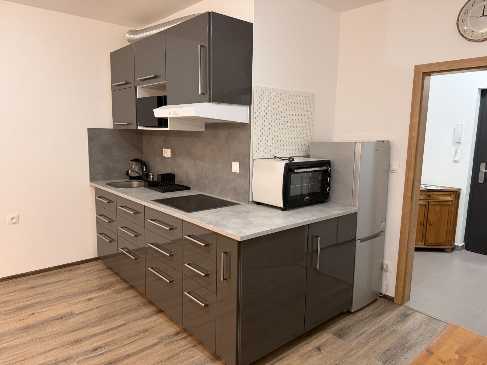 Studio flat to rent, 33 m², Miroslava Hajna, Prague, Prague Studio flat to rent, 33 m², Miroslava Hajna, Prague, Prague