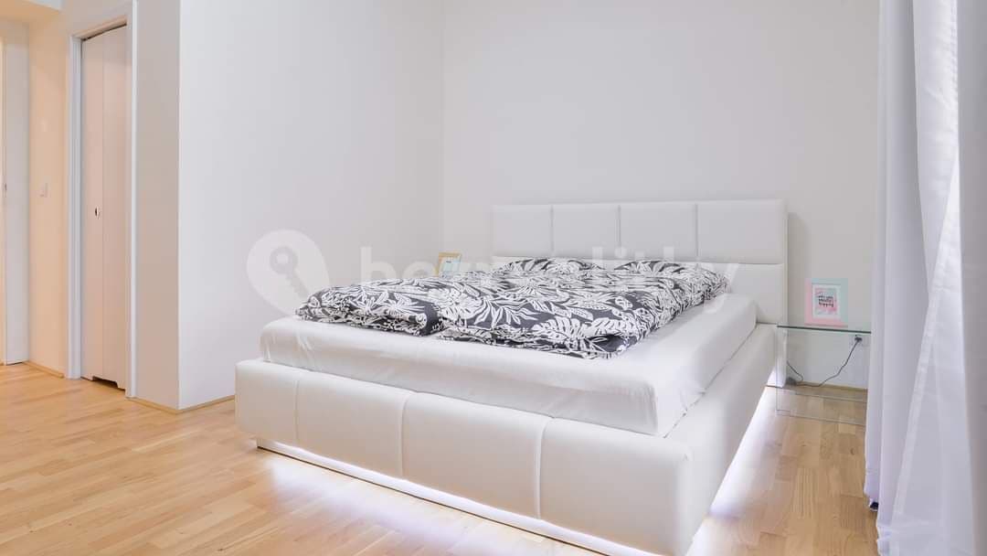 2 bedroom flat to rent, 74 m², Baranova, Prague, Prague 2 bedroom flat to rent, 74 m², Baranova, Prague, Prague