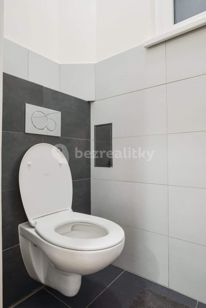 2 bedroom flat to rent, 74 m², Baranova, Prague, Prague 2 bedroom flat to rent, 74 m², Baranova, Prague, Prague