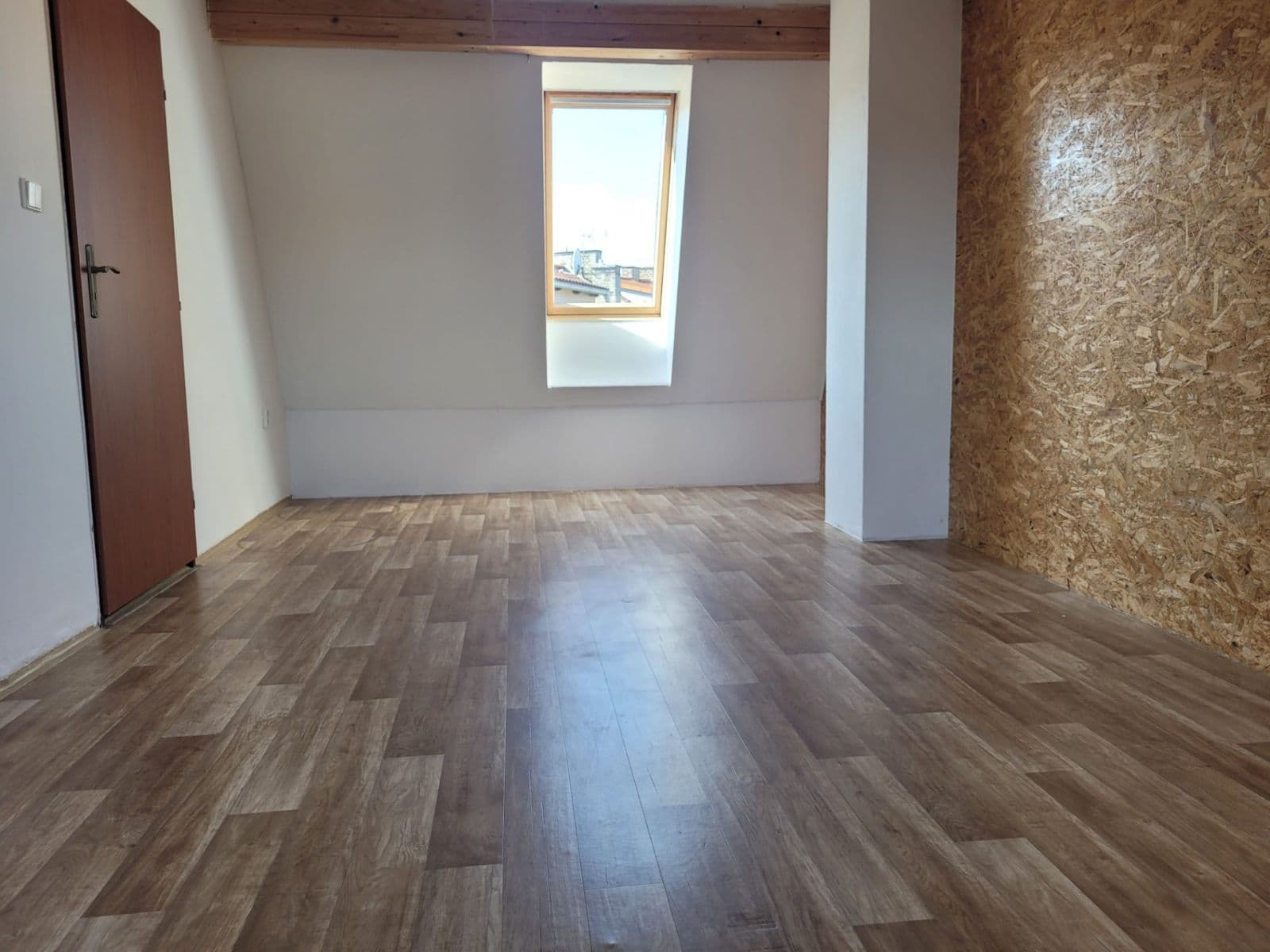 3 bedroom flat to rent, 116 m², U Borků, Kolín, Středočeský Region 3 bedroom flat to rent, 116 m², U Borků, Kolín, Středočeský Region