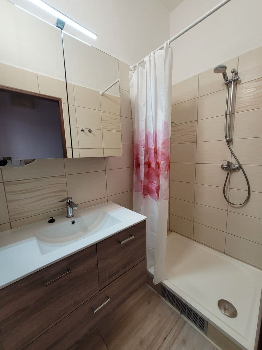 3 bedroom flat to rent, 116 m², U Borků, Kolín, Středočeský Region 3 bedroom flat to rent, 116 m², U Borků, Kolín, Středočeský Region