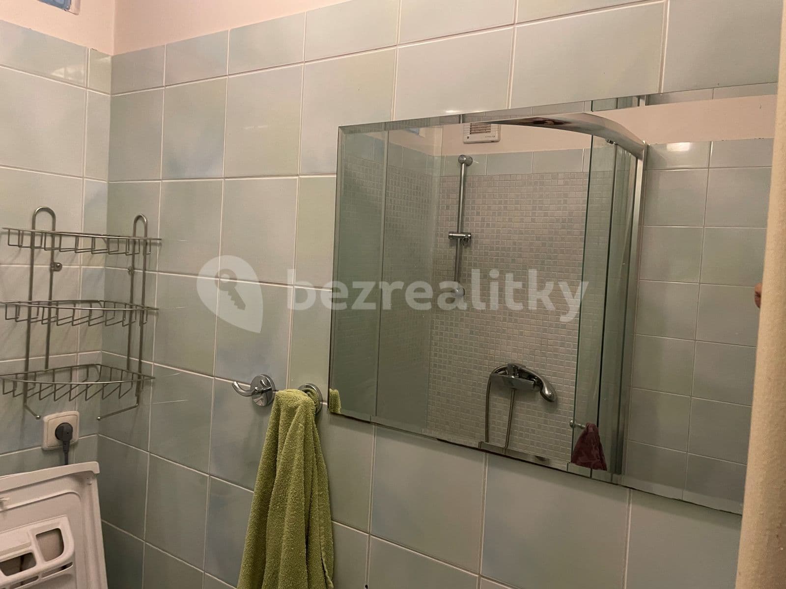 3 bedroom flat to rent, 70 m², Angolská, Prague, Prague 3 bedroom flat to rent, 70 m², Angolská, Prague, Prague