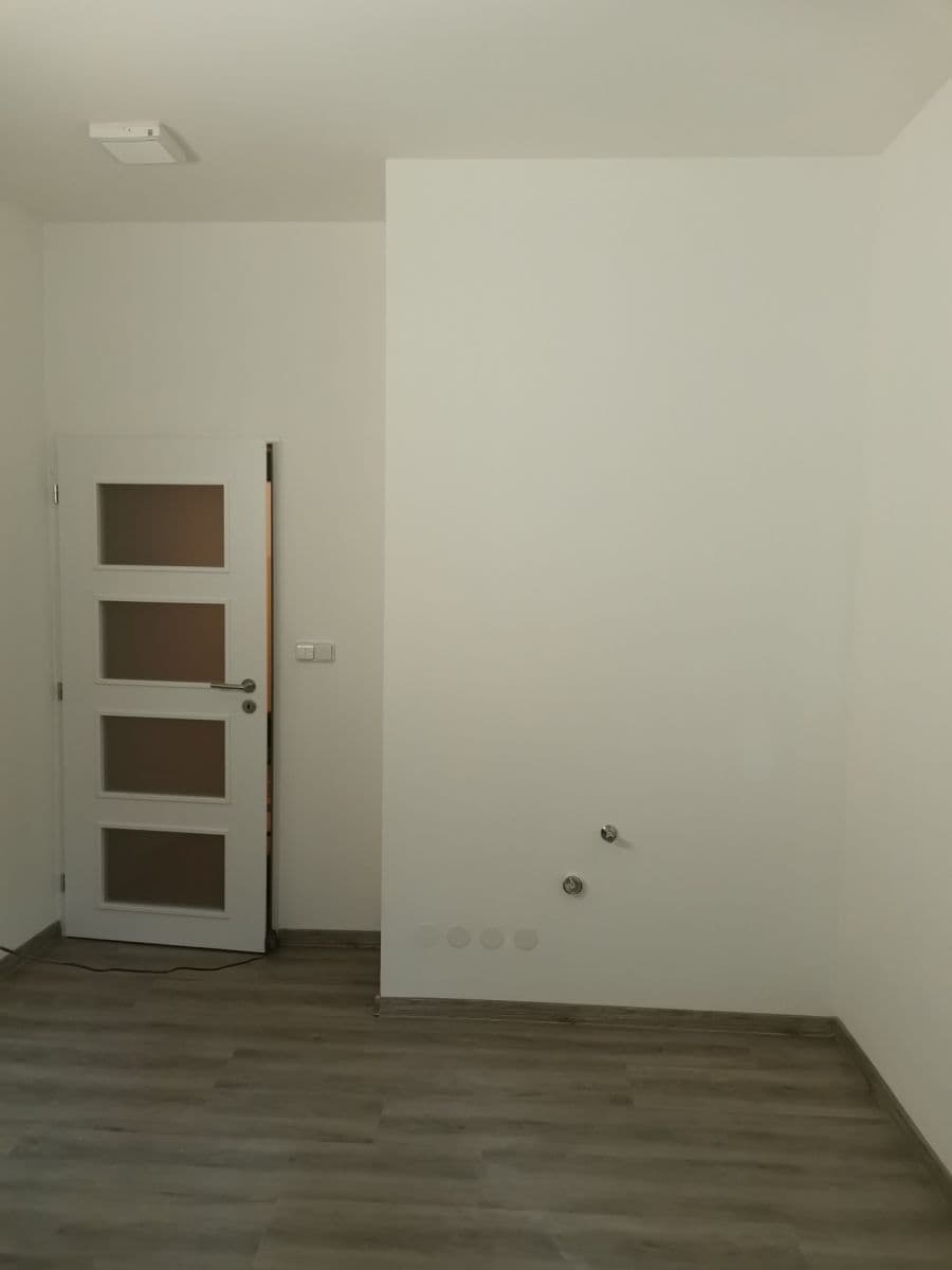 non-residential property to rent, 26 m², Na Míčánkách, Prague, Prague non-residential property to rent, 26 m², Na Míčánkách, Prague, Prague