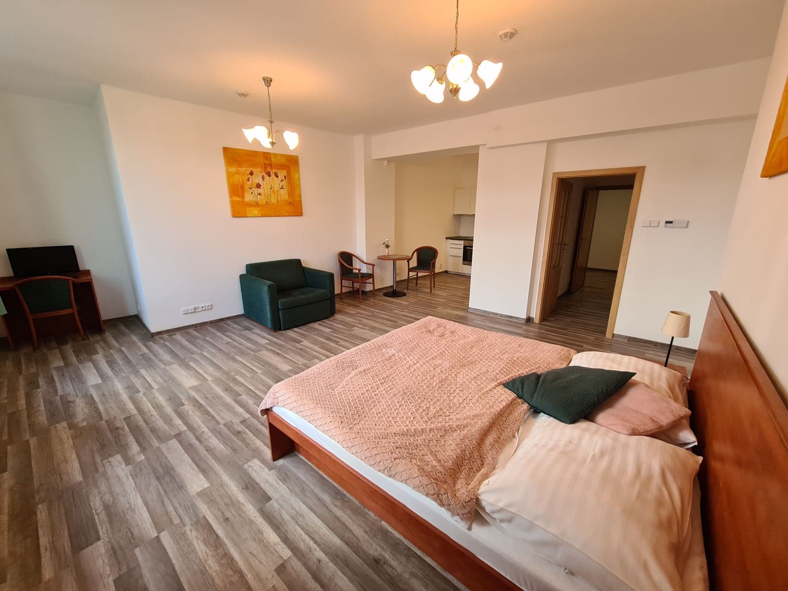 Studio flat to rent, 55 m², Masarykovo náměstí, Brandýs nad Labem-Stará Boleslav, Středočeský Region Studio flat to rent, 55 m², Masarykovo náměstí, Brandýs nad Labem-Stará Boleslav, Středočeský Region