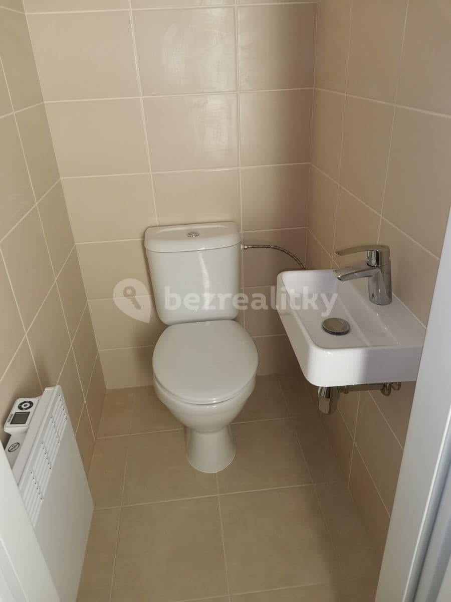 Small studio flat to rent, 26 m², Na Míčánkách, Prague, Prague Small studio flat to rent, 26 m², Na Míčánkách, Prague, Prague