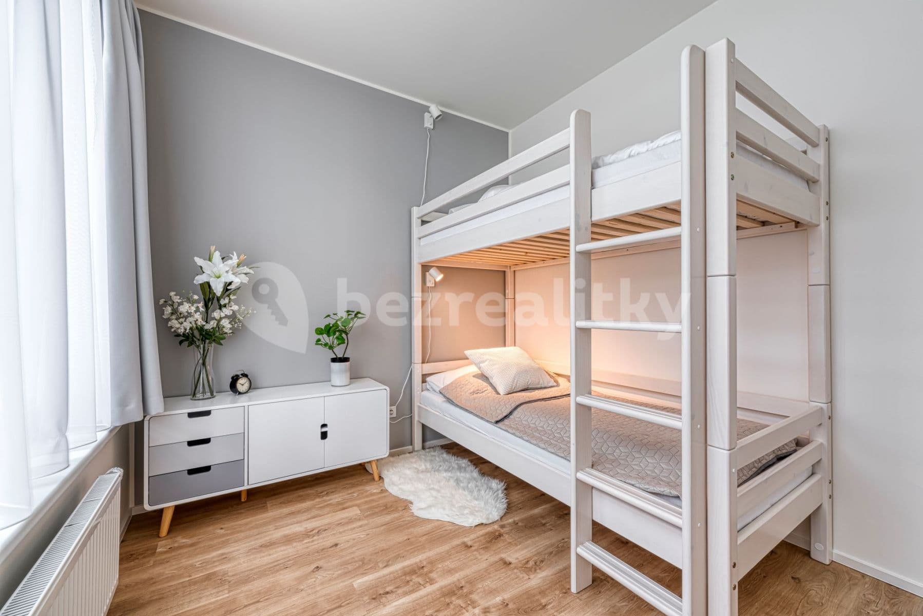 1 bedroom with open-plan kitchen flat to rent, 22 m², Mukařovského, Prague, Prague 1 bedroom with open-plan kitchen flat to rent, 22 m², Mukařovského, Prague, Prague