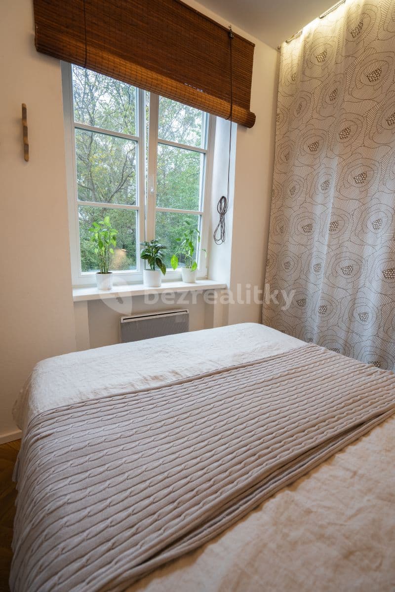 1 bedroom with open-plan kitchen flat to rent, 40 m², Heleny Malířové, Prague, Prague 1 bedroom with open-plan kitchen flat to rent, 40 m², Heleny Malířové, Prague, Prague