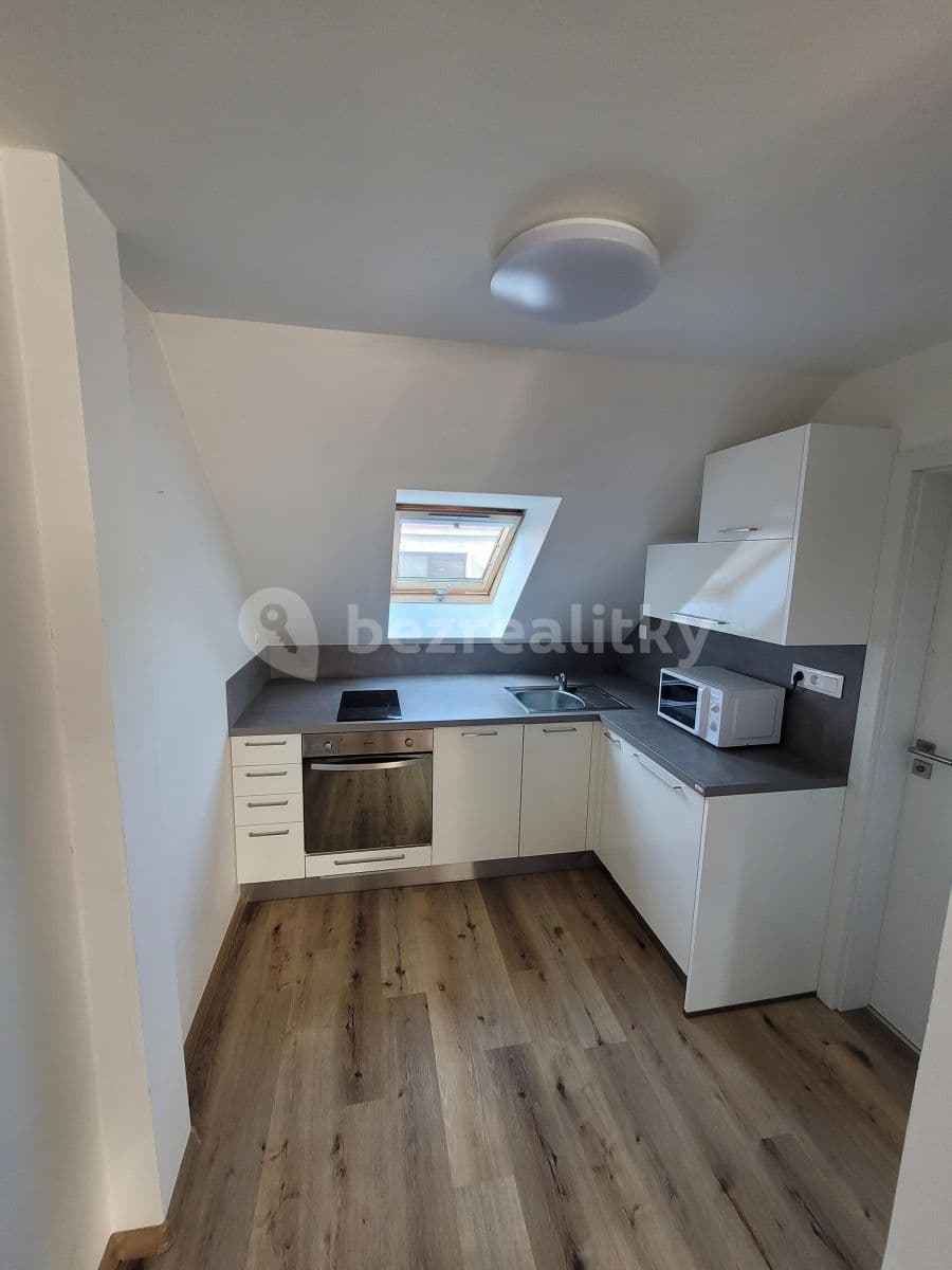 1 bedroom with open-plan kitchen flat to rent, 56 m², Bezručova, Mikulov, Jihomoravský Region 1 bedroom with open-plan kitchen flat to rent, 56 m², Bezručova, Mikulov, Jihomoravský Region