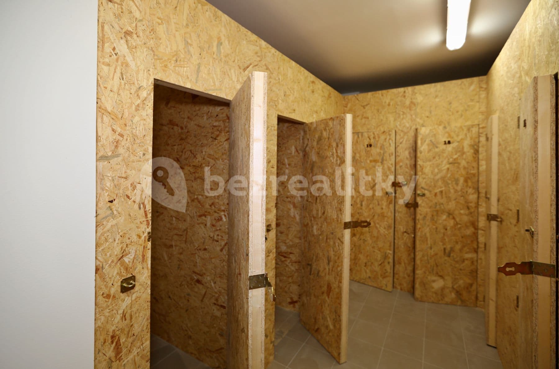 Studio flat to rent, 31 m², Anenské náměstí, Jablonec nad Nisou, Liberecký Region Studio flat to rent, 31 m², Anenské náměstí, Jablonec nad Nisou, Liberecký Region