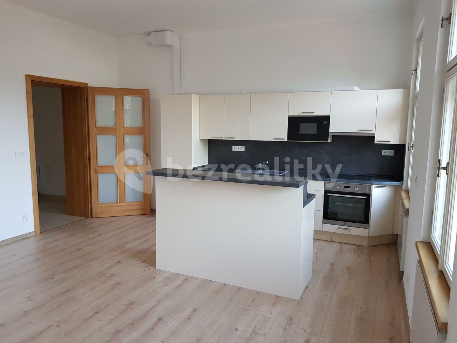 1 bedroom with open-plan kitchen flat to rent, 75 m², Ondřejská, Karlovy Vary, Karlovarský Region 1 bedroom with open-plan kitchen flat to rent, 75 m², Ondřejská, Karlovy Vary, Karlovarský Region
