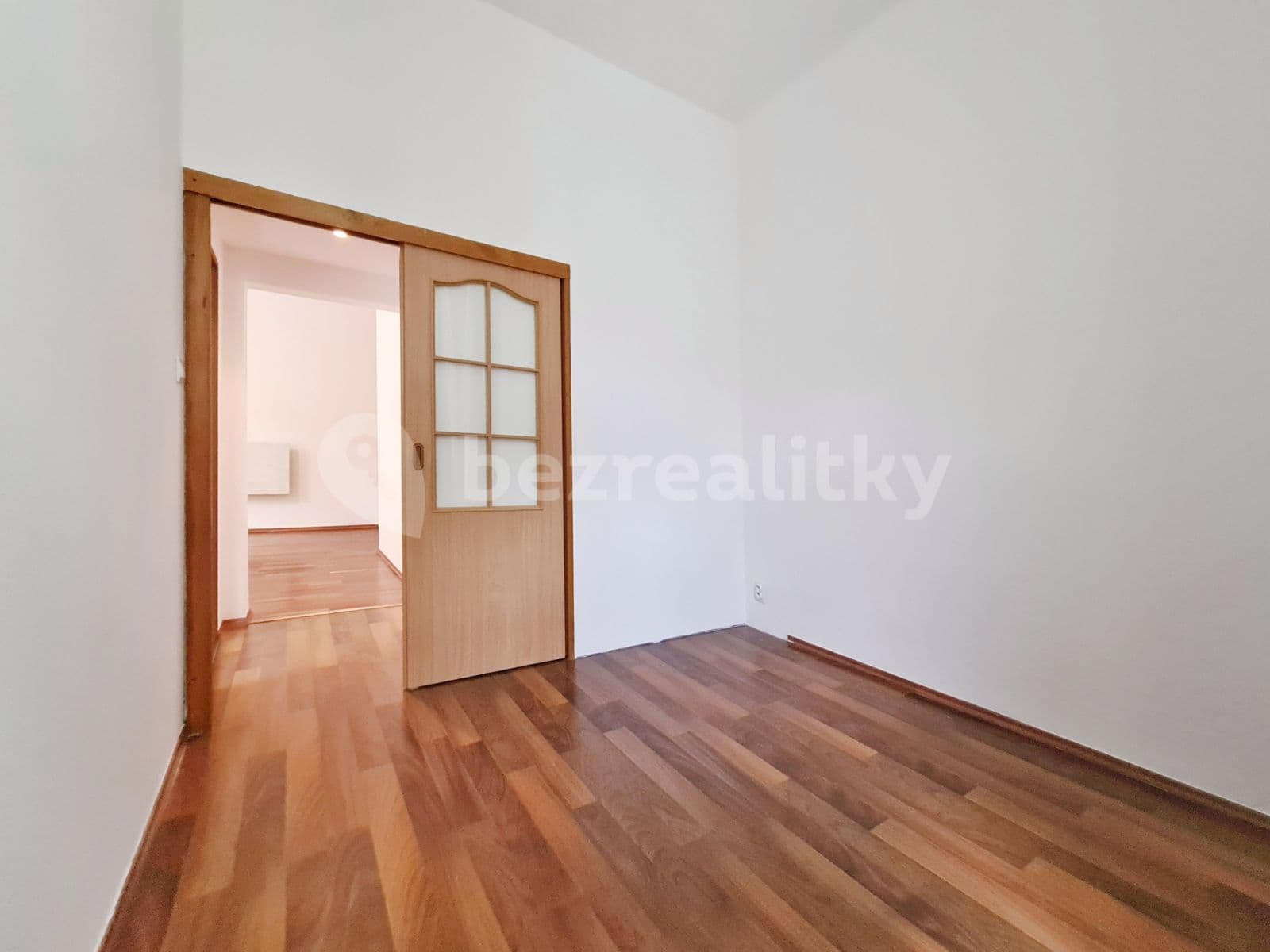 2 bedroom with open-plan kitchen flat to rent, 53 m², Hartigova, Prague, Prague 2 bedroom with open-plan kitchen flat to rent, 53 m², Hartigova, Prague, Prague