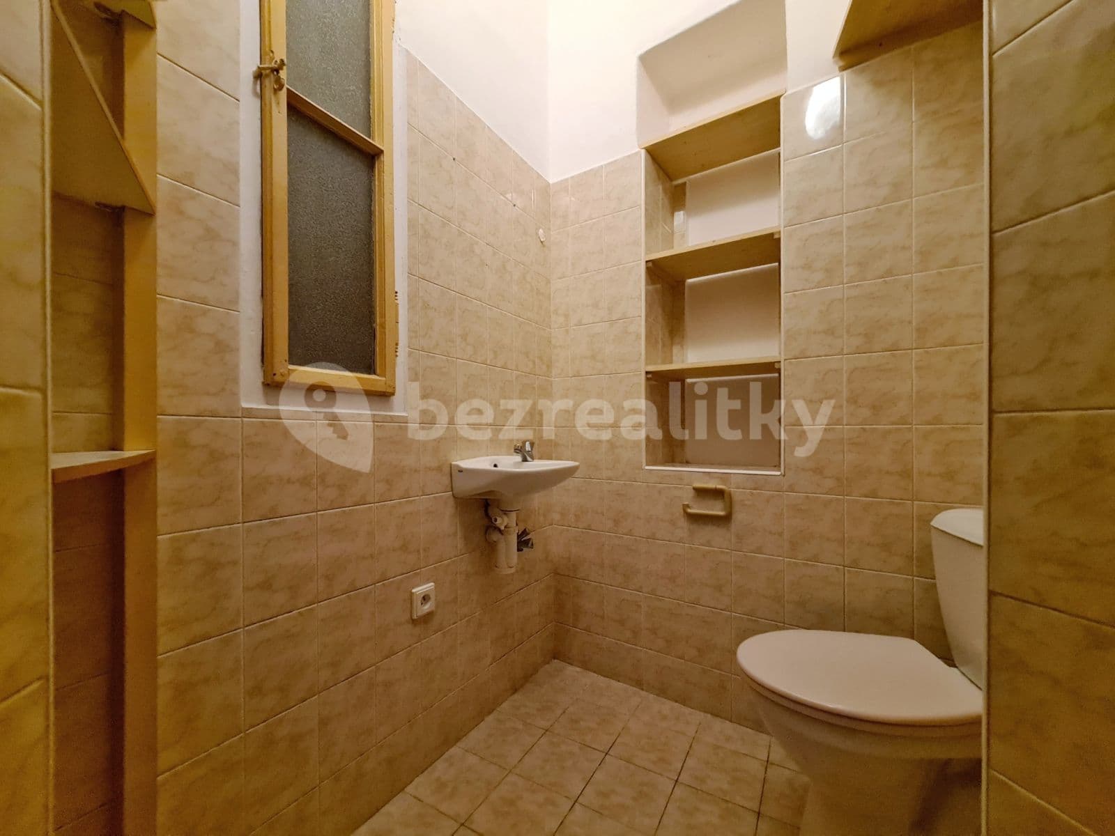 2 bedroom with open-plan kitchen flat to rent, 53 m², Hartigova, Prague, Prague 2 bedroom with open-plan kitchen flat to rent, 53 m², Hartigova, Prague, Prague